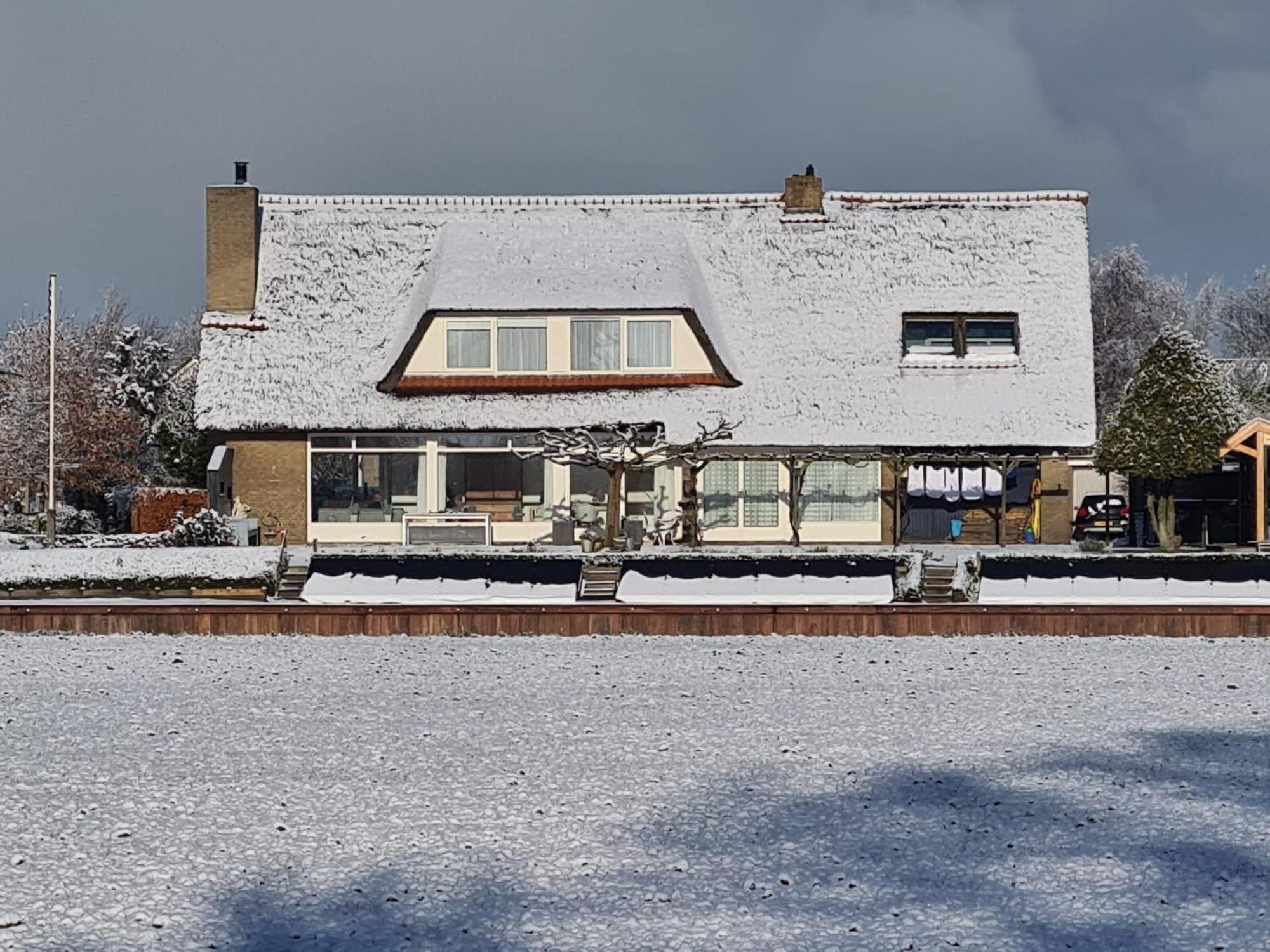 Bed and Breakfast Riethove Harlingen Esterno foto